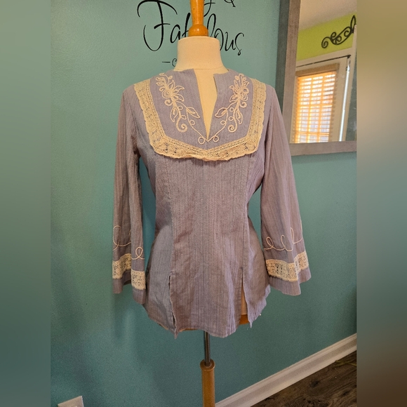 Miss K Authentic Vintage Embroidered and Lace Trim Top - Picture 1 of 7